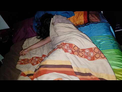 ❤️ Stepson berating sua jovem madrasta enquanto ela dorme. ❤ Porno fodido em porno pt-br.gaypornforyou.ru ﹏